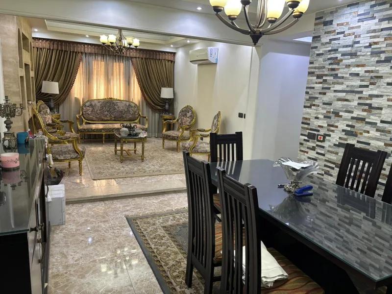 شقة للبيع في مصر الجديدة