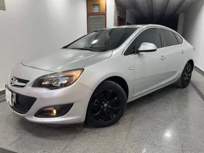 Opel Astra 2021