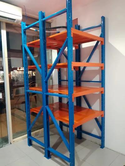 رفوف مستودعات تخزين ورفوف بقالات صيدليات وثلاجات وطاولات في جدة, مكة المكرمة - 220 SAR