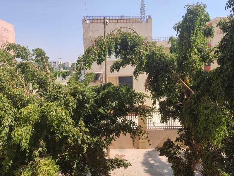 شقه ١٠٠م بالشروق للبيع بالمتميز