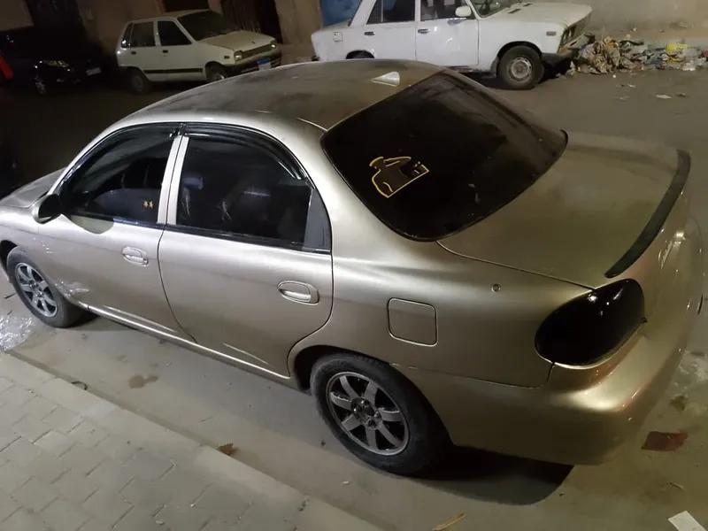 كيا سيفيا ٢٠٠٢