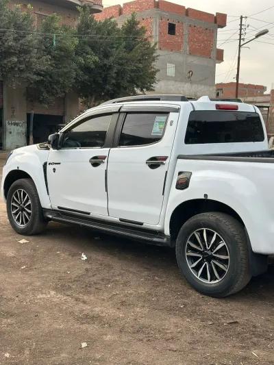 ايسوزو دي-ماكس