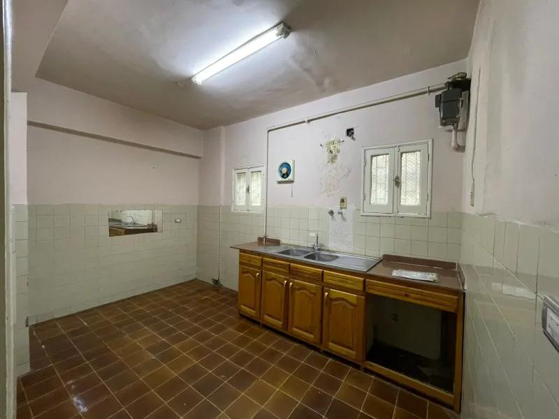 شقة للبيع في المهندسين تفرعات شارع شهاب (موقع مميز)