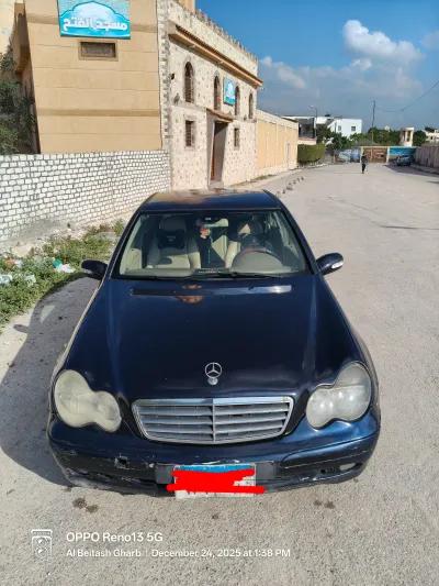 مرسيدس بنز الفئه c 2003