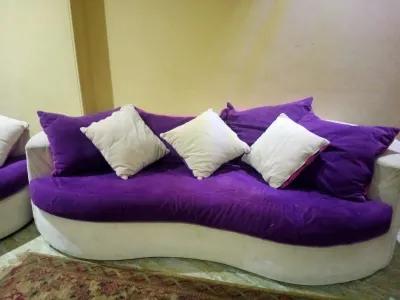 انتريه اتنين كنبه كبيرة وصغيرة وكرسي في شبرا, القاهرة - 5,500 EGP