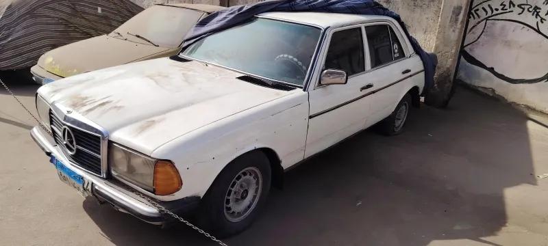 عربيه مرسيدس معدله 200