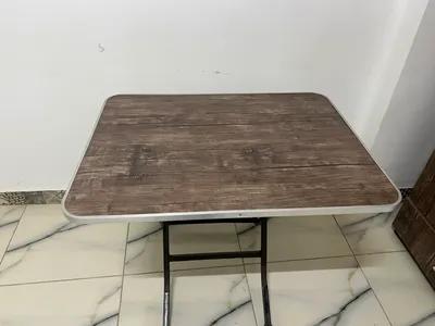 طاولة صغيرة في مدينة نصر, القاهرة - 300 EGP