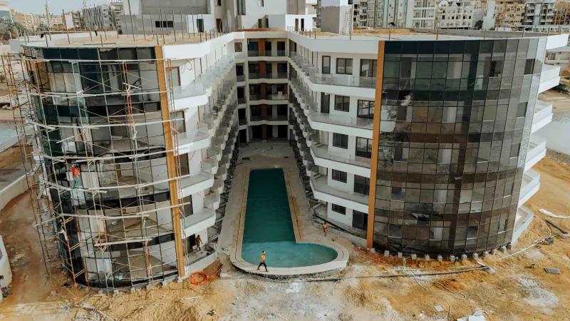 🌊 الغردقة – شقة بحرية 85م | تسليم فوري 30% مقدم