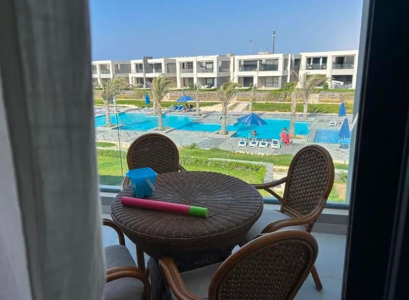 شاليه دور اول للبيع في La vista Ras El hekma فيو لاجون متشطب بالكامل