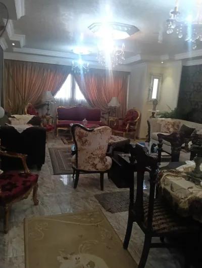 شقة للبيع في الهرم