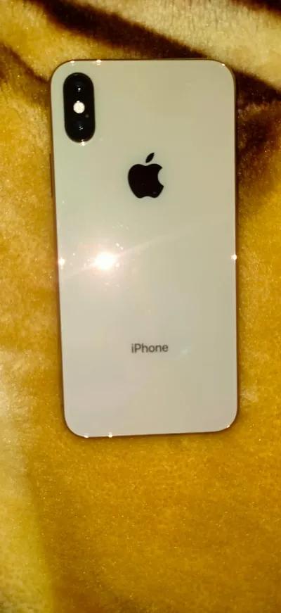 iPhone XS 64G في حلوان, القاهرة - 7,500 EGP