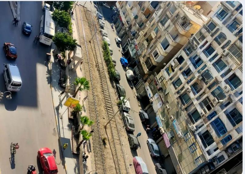 شقه مميزه علي شارع ابو قير بوكلي