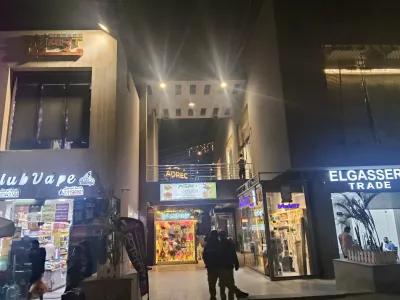 تجاري للبيع 35متر في اقوي المولات التجارية في مول the market في القاهرة الجديدة, القاهرة - 6,000,000 ج.م
