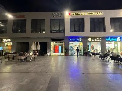 للايجار محل تجاري في المرحله الثانيه في مول شغال بالفعل