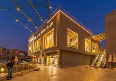 للبيع محل تجاري في القاهره الجديده في اقوي المولات التجاريه in New Cairo, Cairo - 7,500,000 EGP