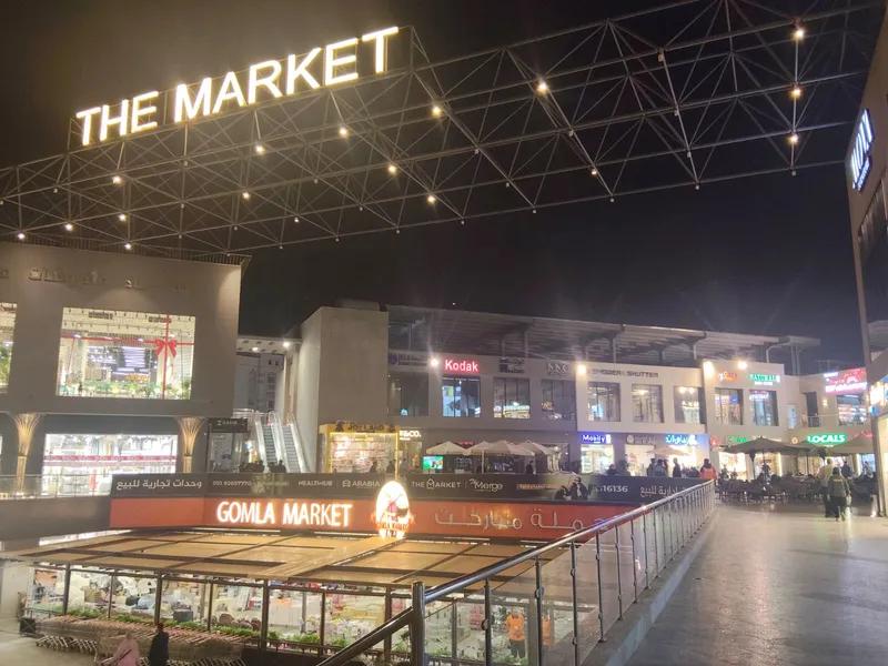 تجاري للإيجار 76متر في المرحله الثانيه التجاري من مول the MARKET على م