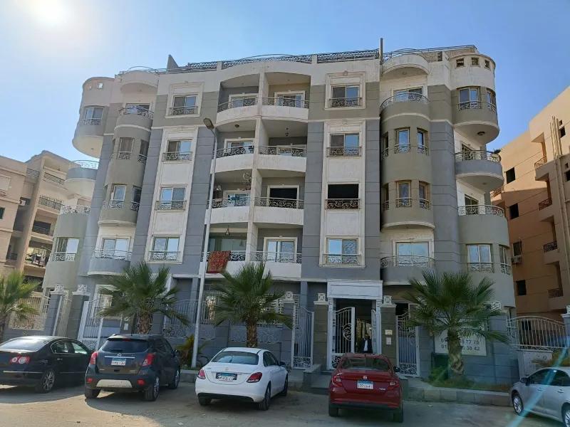 للبيع دوبلكس بمدخل خاص وفيو كامل بحري في التجمع الخامس