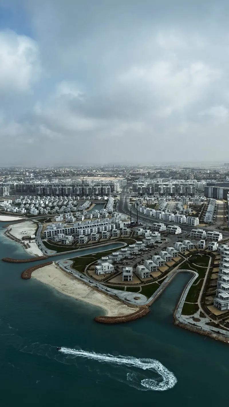 North Coast, New Alamein, Alamein Towers