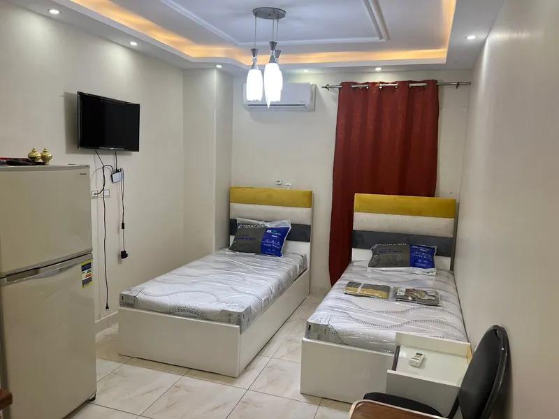 شقة مكونه من اربع استديوهات للبيع