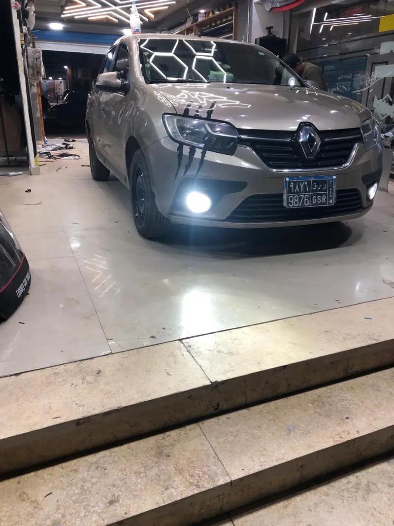 رينو لوجان 2021