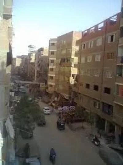 شقة على الطوب الأحمر في شارع البترول - المرج الغربية في المرج, القاهرة - 600,000 EGP