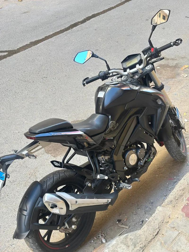 بينيلي s200
