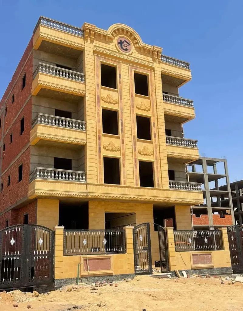 شقة للبيع بمدينه بدر الحي المتميز 160متر صف اول ع السويس