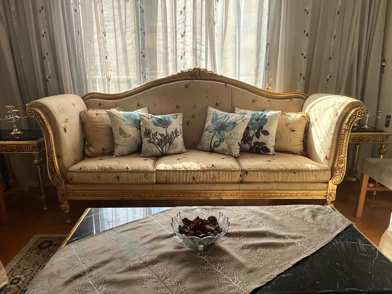 صالون مذهب حالة ممتازة