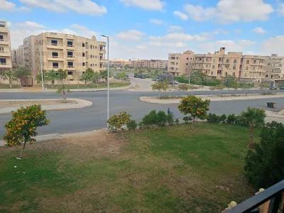 سوبر لوكس من المالك بالشروق في مدينة الشروق, القاهرة - 3,650,000 EGP