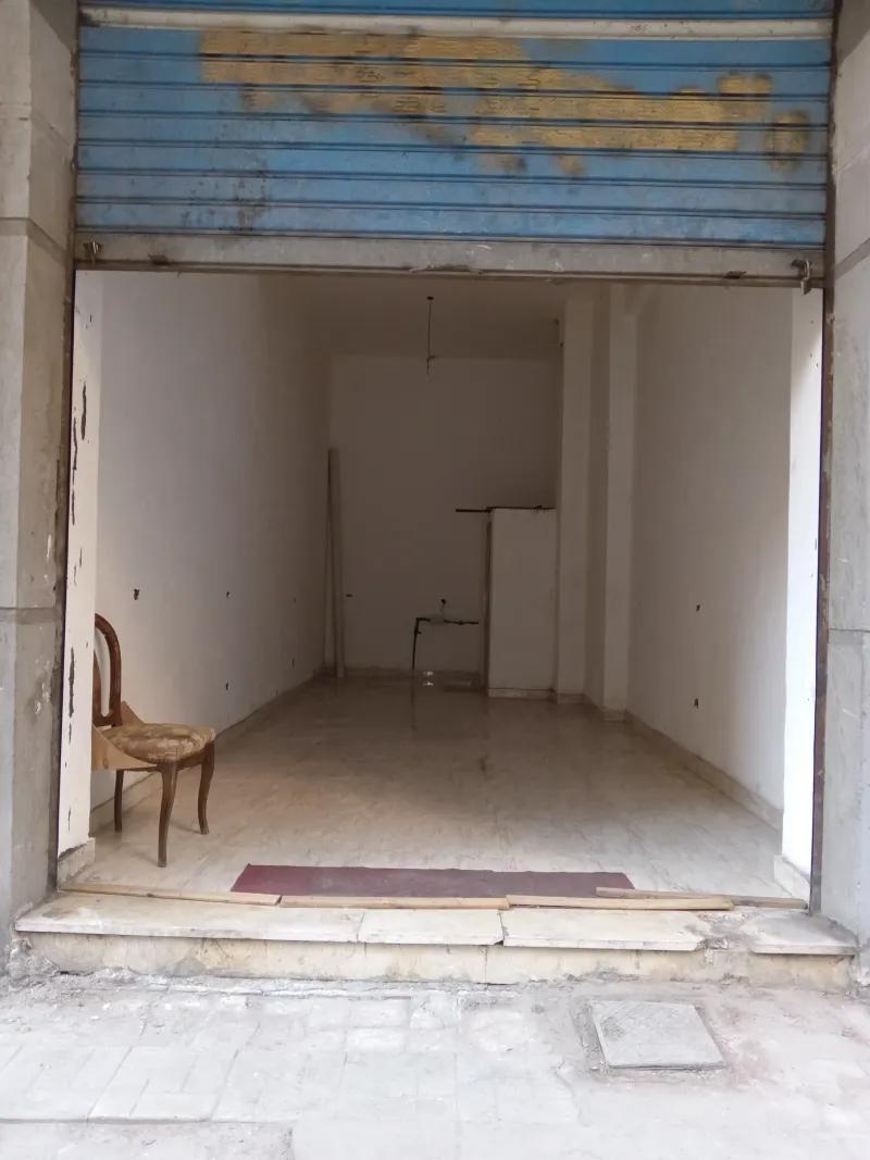 محل بتاعي للبيع في محرم بك أمام مدرسة عرفان 30 متر شامل كلة