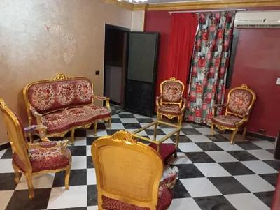 صالون مدهب بحالة ممتازة in Mohandessin, Giza - 4,000 EGP