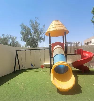 أغراض مدرسه للبيع في الرياض, الرياض - 2,000 SAR